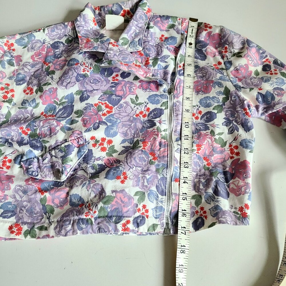 Vintage Atmosphere 100% cotton cropped floral jacket design asymmetrical zipper. - Picture 7 of 11